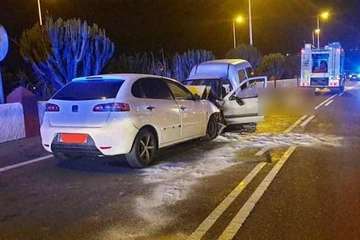 Trágica Nochebuena en Telde: dos muertos en una colisión frontal en la circunvalación/TA.